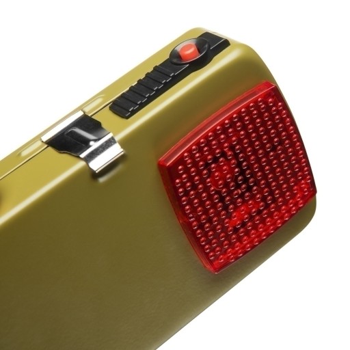Baterka Mactronic FWL0031 so zeleným a červeným filtrom