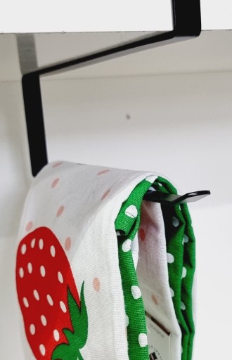 LINIO VEŠIAK NA UTERÁKY POD POLIČKU