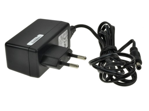 Zásuvný zdroj 12V/1,25A 15W DC 2,5/5,5 LED