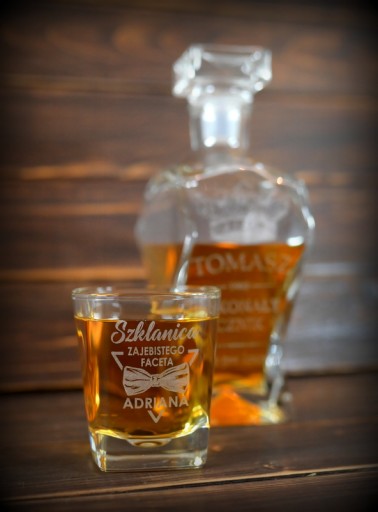 Pohár na whisky s gravírovaním, gravírované poháre, V KRABIČKE