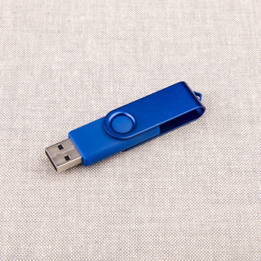 rôzne farby USB MEMORY 32GB USB 2.0 FLASH TWISTER