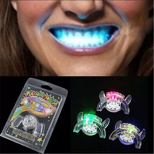 ŽIAREJÚCE ZUBY RGB ŽIARIACE KRYTKY ZUBOV LED HALLOWEENSKÉ KRYTY NA UPÍRSKE ZUBY