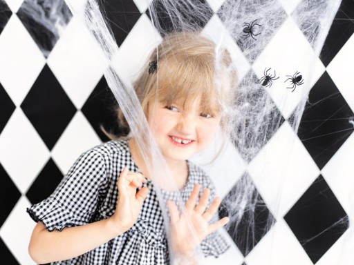 UMELÝ SPIDER WEB biela pavučina niť 60 g Halloweenska dekorácia