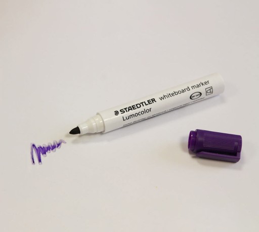 PURPLE LUMOCOLOR Staedtler stierateľný fix