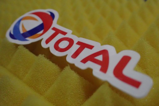 TOTAL NÁLEPKA NÁLEPKA 11,4 x 4,1 cm