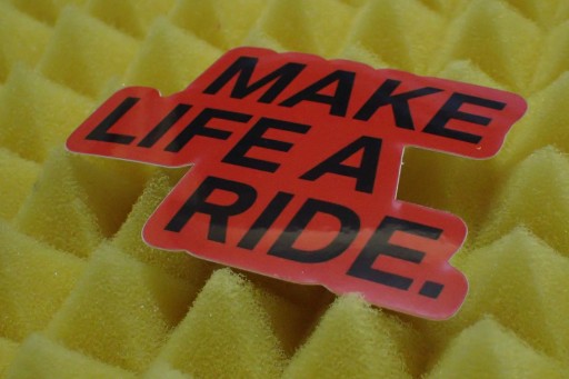 NÁLEPKA BMW MOTORRAD MAKE LIFE A RIDE 7,5 x 5,1 cm