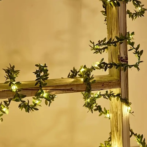 Žiarivá girlanda z buxusu. SADA DEKORÁCIÍ KOMUNION 20 LED diód