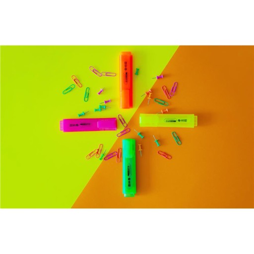 Memobe Neon zvýrazňovače 4 farby v puzdre