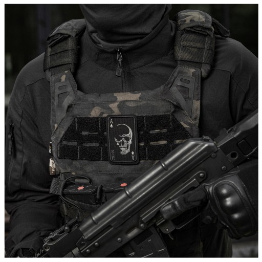 NÁPLATA FACE OF WAR SKULL AS SPADES M-TAC BLACK