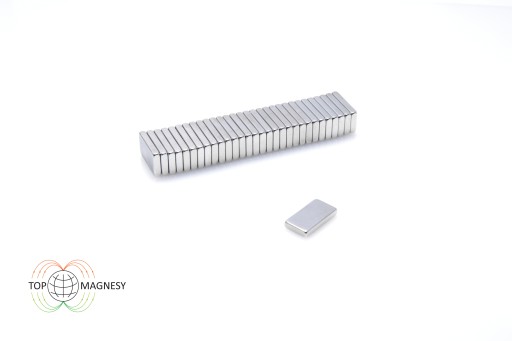 Neodymový tanierový magnet 13x7x2 N38 10 ks.