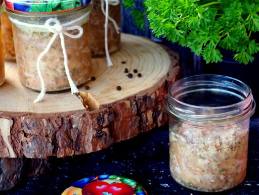 KLAMÁSKA 290G KĘPA VYSOKÉ KVALITNÉ MÄSOVÉ KONZERVY