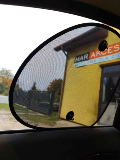 SLNEČNÁ CLONA NA OKNO AUTA 2 ks