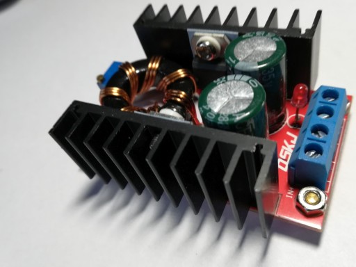 DC STEP UP 150W 12-35V stupňový menič