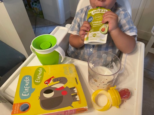 OVOCNÁ MUSSE Dezert Druhé raňajky Snack Tuba AVOCADO BERRY 6m+ 100g