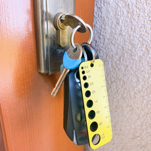 Tester veľkosti vrtákov a skrutiek - krúžok na kľúče