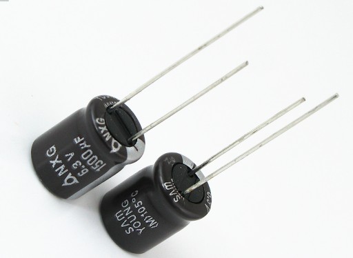 KONDENZÁTOR 1500uF / 6,3V 10x12 LESR SAMYOUNG 5KS