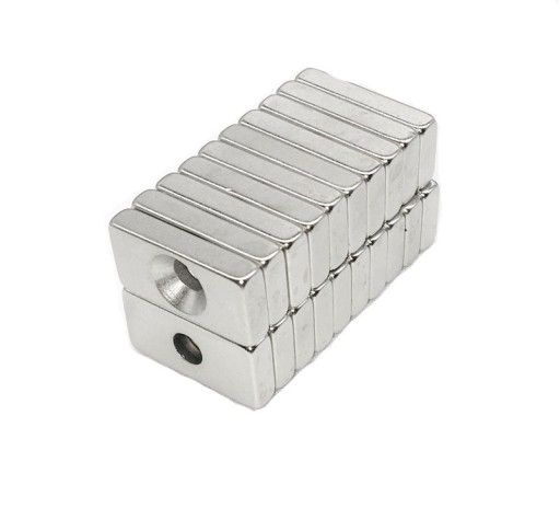 Neodymový štvorcový magnet so 4mm otvorom 20x10x4