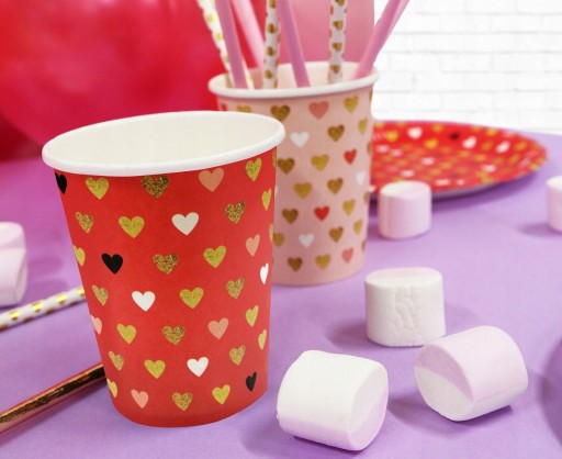 Valentínske papierové poháre so srdiečkami 250 ml 6 ks.