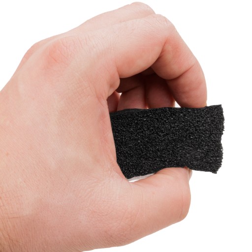 Zvukovo izolačné tesnenie z penovej gumy 32 mm x 20 mm x 1000 mm