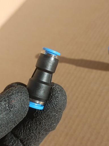 Zásuvný konektor pneumatickej redukcie 8 - 6mm PG 8-6