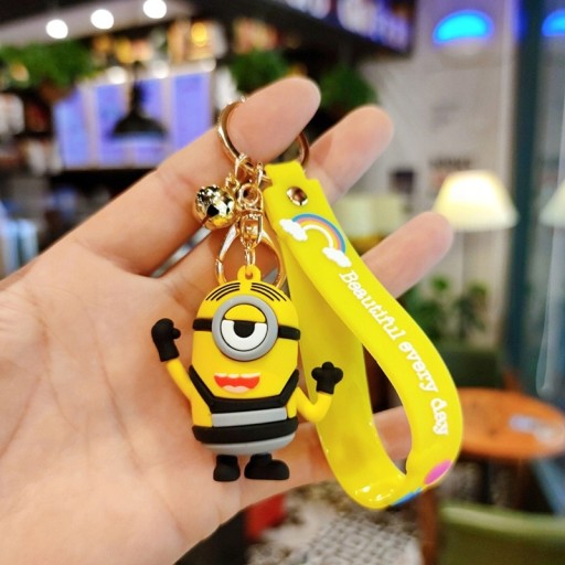 PRSTEŇ NA KĽÚČE MINIONS KRÁSNY KAŽDÝ DEŇ 20CM KEVIN BOB GRU PRÍvesok
