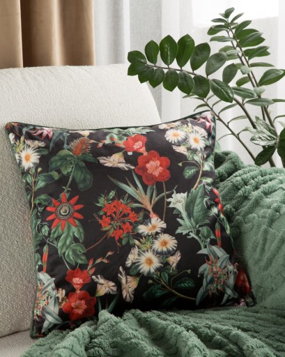 Dekoračný obliečka na vankúš Flowers 45x45 Velvet 102 Black+Green