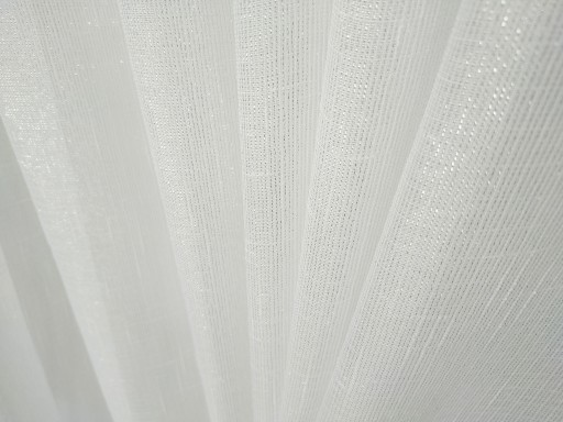Závesy do obývačky na mieru White Frost Batiste Rain Glamour Modern