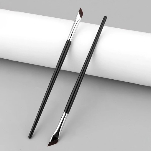 Šikmý štetec na líčenie obočia, očné linky a linky henou od Seol Cosmetics