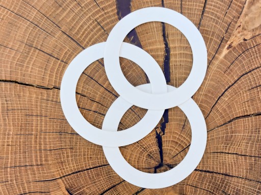 Ploché biele drevené tesnenie veka, 8 cm
