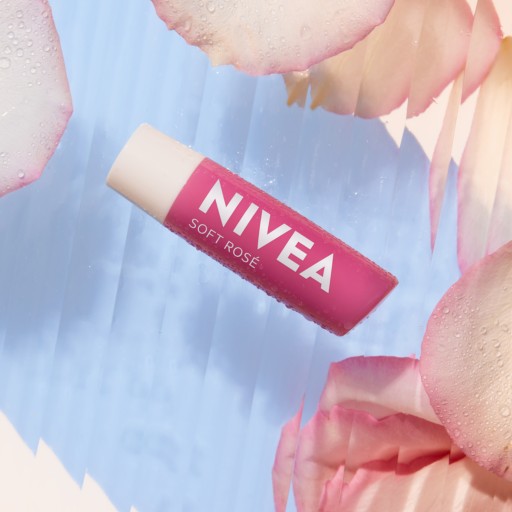 NIVEA SOFT ROSE Hydratačný ružový ochranný rúž 4,8g