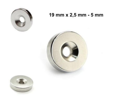 Neodymový magnet 20x3 krúžok s 5mm otvorom