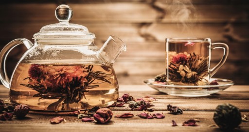 Biely čaj BLOOMING ihličie Kvet naplnenia