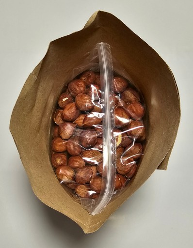 Lieskové orechy celé lúpané 100 g