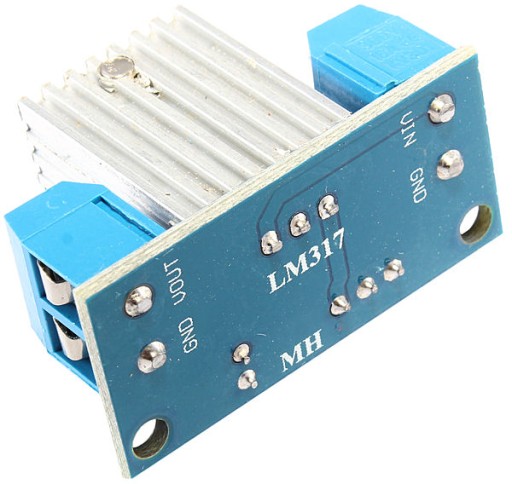 Stabilizátorom regulovaný napájací zdroj LM317 1,5A 37V