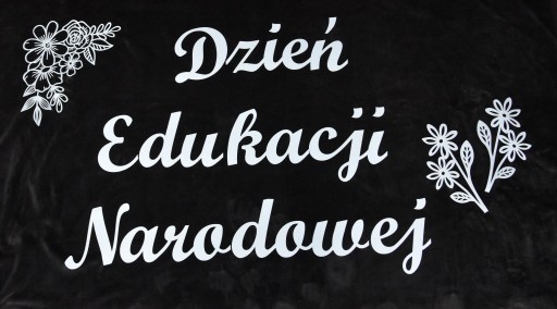 vlastenecká výzdoba tabuľa vitrína leták škol