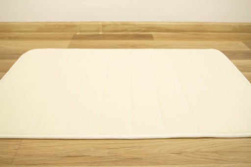 40x60 cm KÚPEĽŇOVÝ KRÉM NA KOBEREC PROTIŠMYK