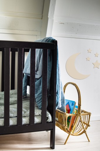 Dekorácia do detskej izby, drevený podstavec, mesiac, 4 hviezdičky, nástenná súprava