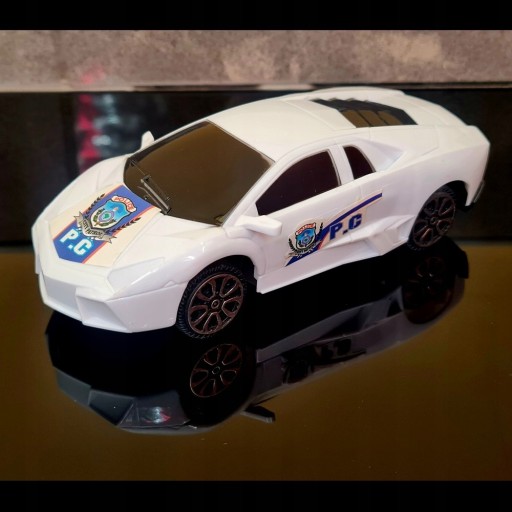 POLICAJNÉ AUTO Lamborghini AUTO VEĽKÉ AUTO