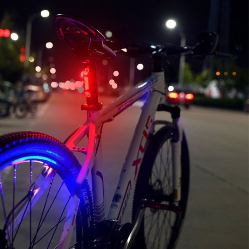 PREDNÉ + ZADNÉ LED BICYKLE LAMPA, NABÍJACIE, NA RIADITEĽKA