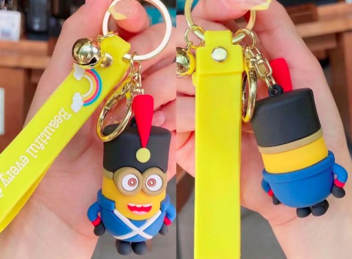 PRSTEŇ NA KĽÚČE MINIONS KRÁSNY KAŽDÝ DEŇ 20CM KEVIN BOB GRU PRÍvesok