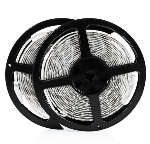 VODEODOLNÝ LED PÁS S NAPÁJOM STUDENÝ BIELY 5 M DEKORATÍVNY LED PÁS