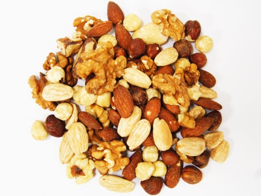 ZMES LIESKOVÝCH ORIEŠKOV, MANDLÍ, TALIANKOV 500 G MIX