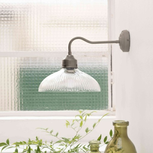 STRIEBORNÁ NÁSTENNÁ LAMPA NÁSTENNÁ LAMPA ELEGANTNÁ KOVOVÁ VINTAGE RETRO LOFT E27