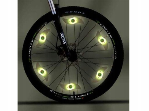 LED svietidlo na bicykel s kolesom a lúčmi