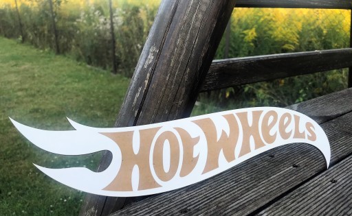 Gravírovanie Hot Wheels, meno dieťaťa, biely tanier