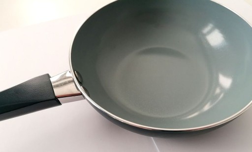 MALÁ HLINÍKOVÁ PANICA 16cm KERAMICKÝ POVLAK