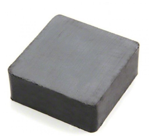 ANIZOTRPICKÝ FERITOVÝ MAGNET 20x20x5mm 10 ks.