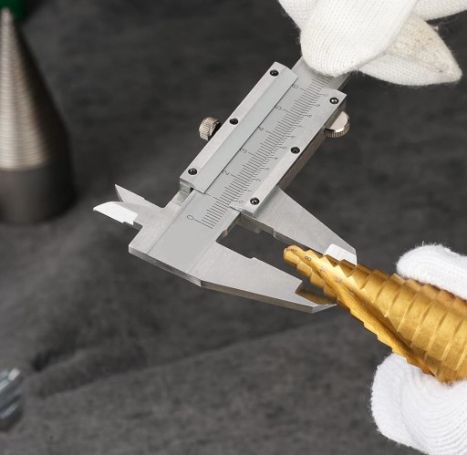 TRADIČNÝ PRESNÝ KOVOVÝ VERNISOVÝ PÚZDRO 150 MM INOX
