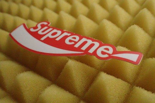 NÁLEPKA SUPREME NÁLEPKA 3 x 9,2 cm