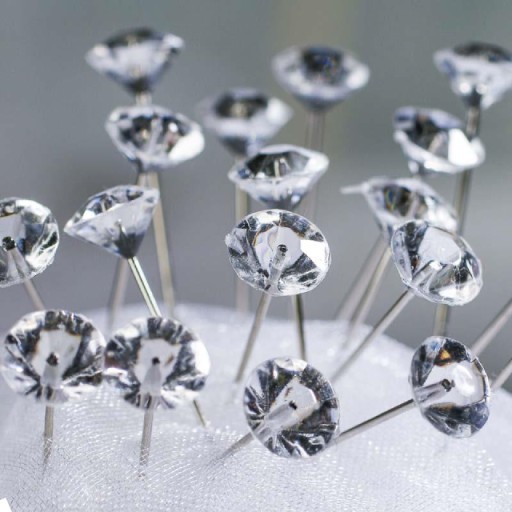 Krištáľové ČELY S DIAMANTOVOU HLAVOU 30mm 100 ks